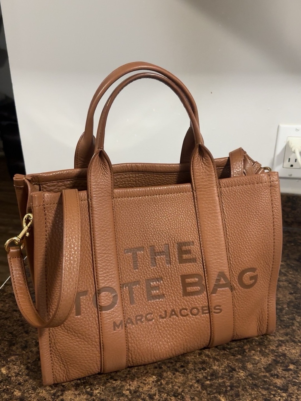 Marc Jacobs The Tote Bag Medium